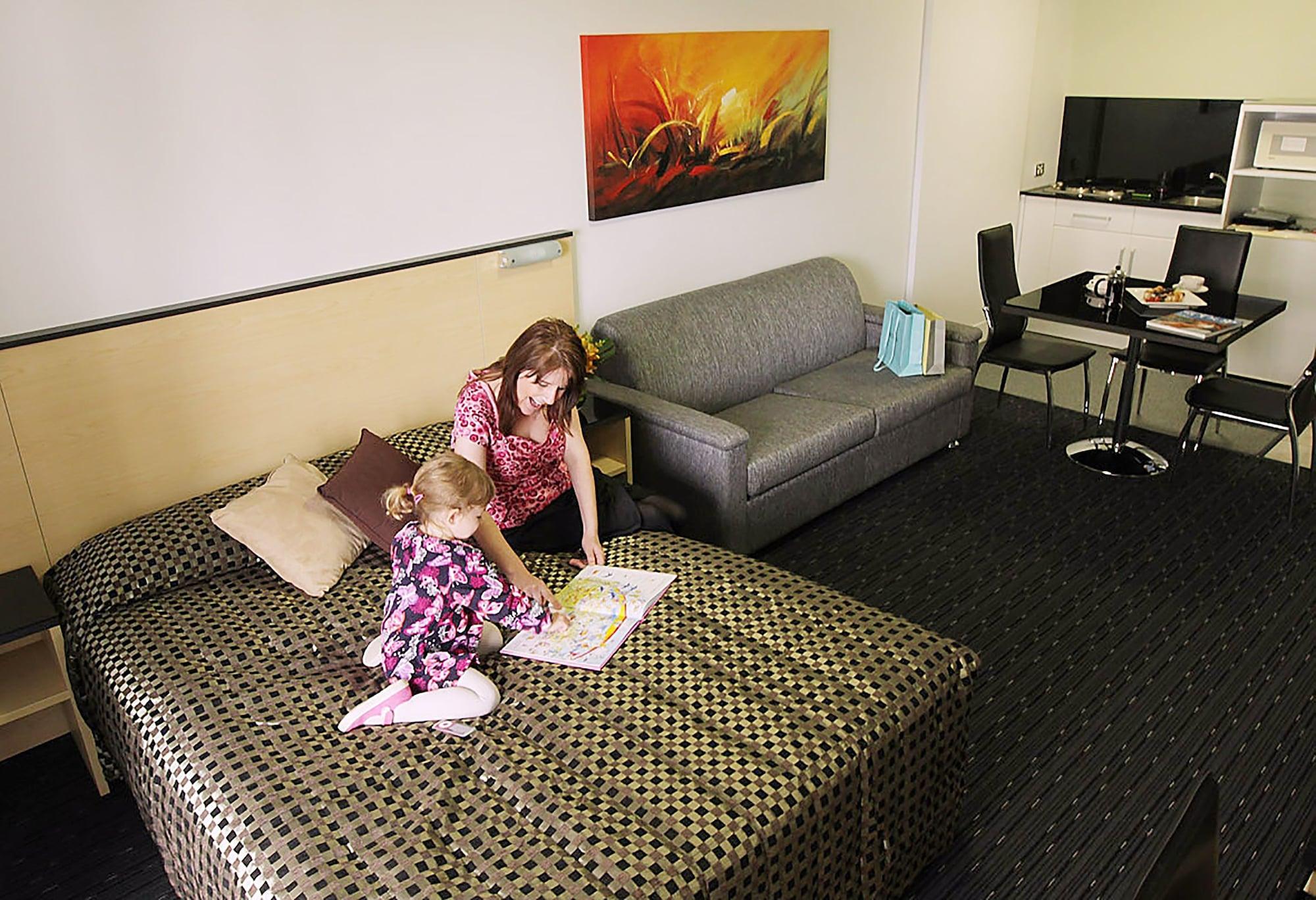 Comfort Inn & Suites Goodearth Perth Extérieur photo