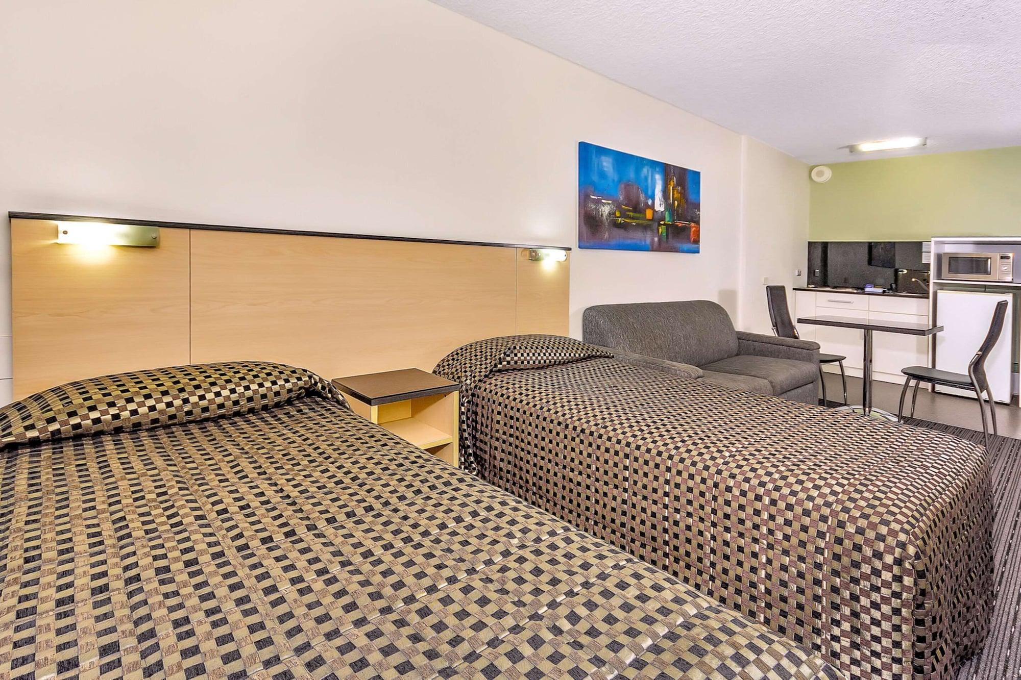 Comfort Inn & Suites Goodearth Perth Extérieur photo