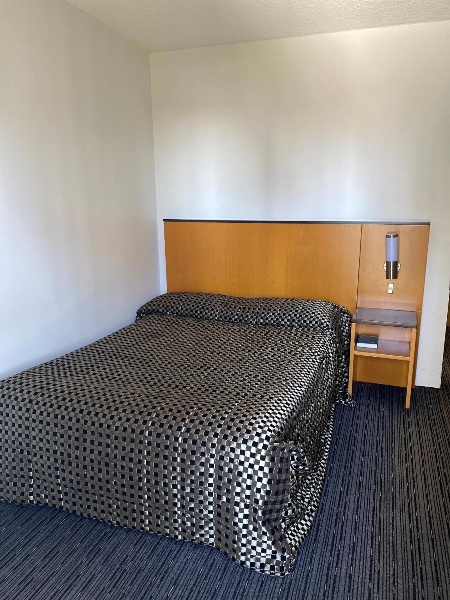 Comfort Inn & Suites Goodearth Perth Extérieur photo
