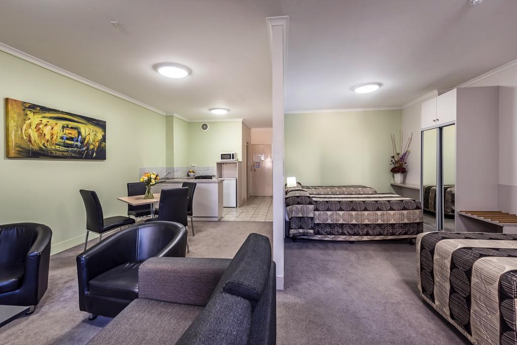 Comfort Inn & Suites Goodearth Perth Extérieur photo